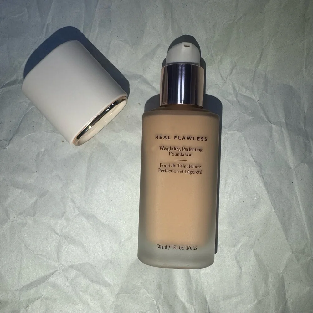Laura mercier Real Flawless Weightless Perfecting Foundation